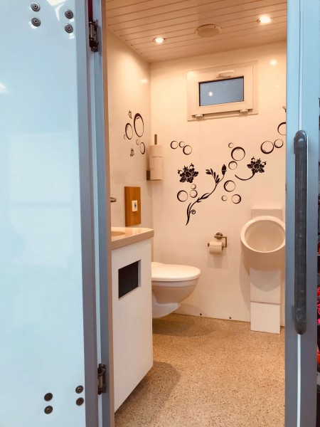 Toilettenwagen Typ BASIC PLUS (VIP)